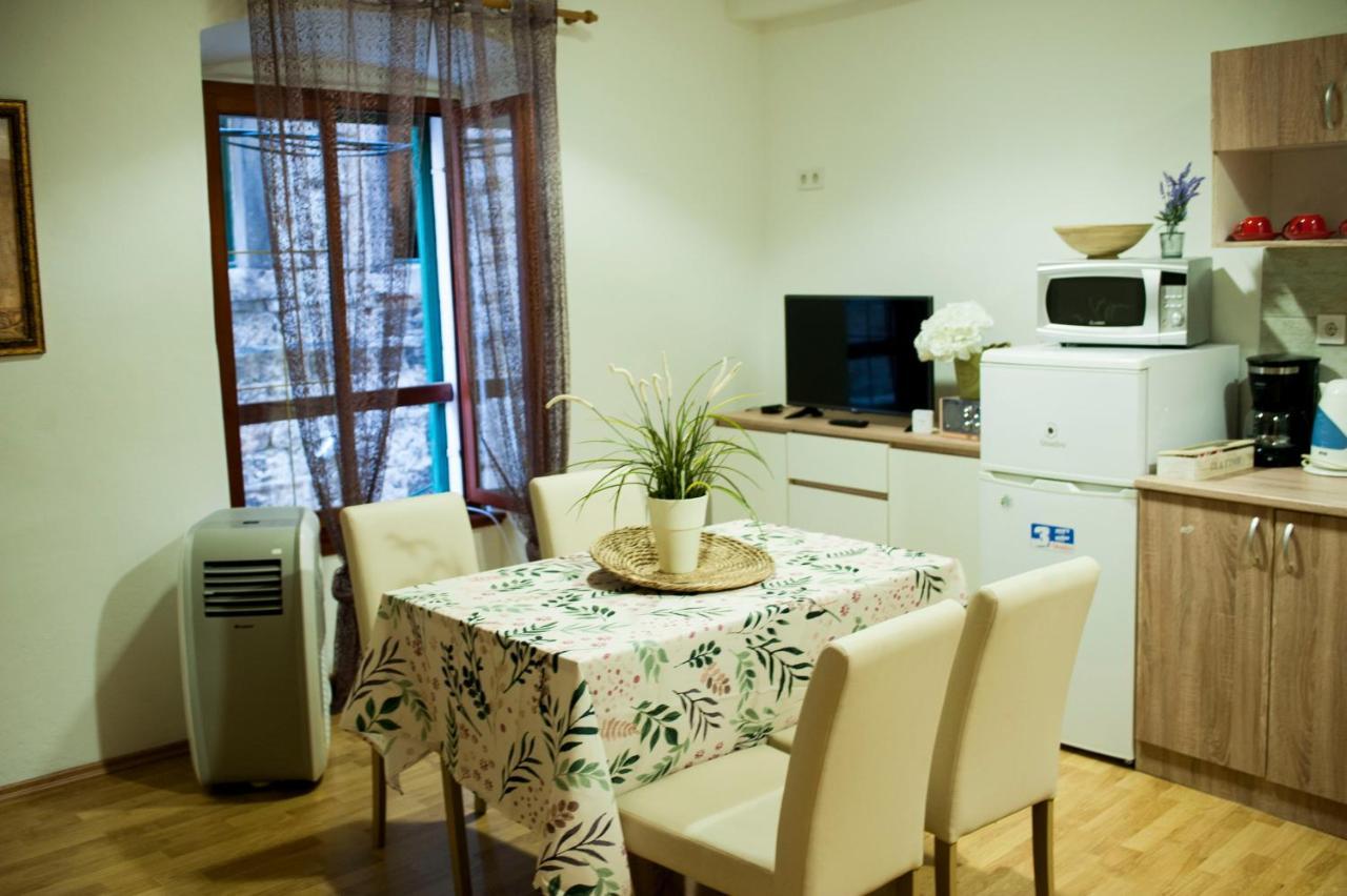 Apartman Flower Шибеник Екстер'єр фото
